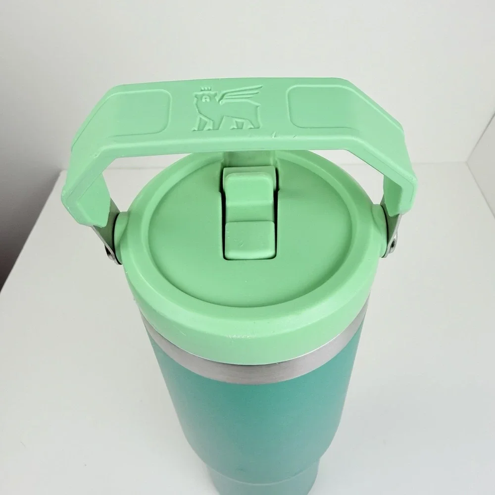 Stanley IceFlow Flip Straw Tumbler 30 oz Jade Green Insulated Bottle Handle - Picture 6 of 11